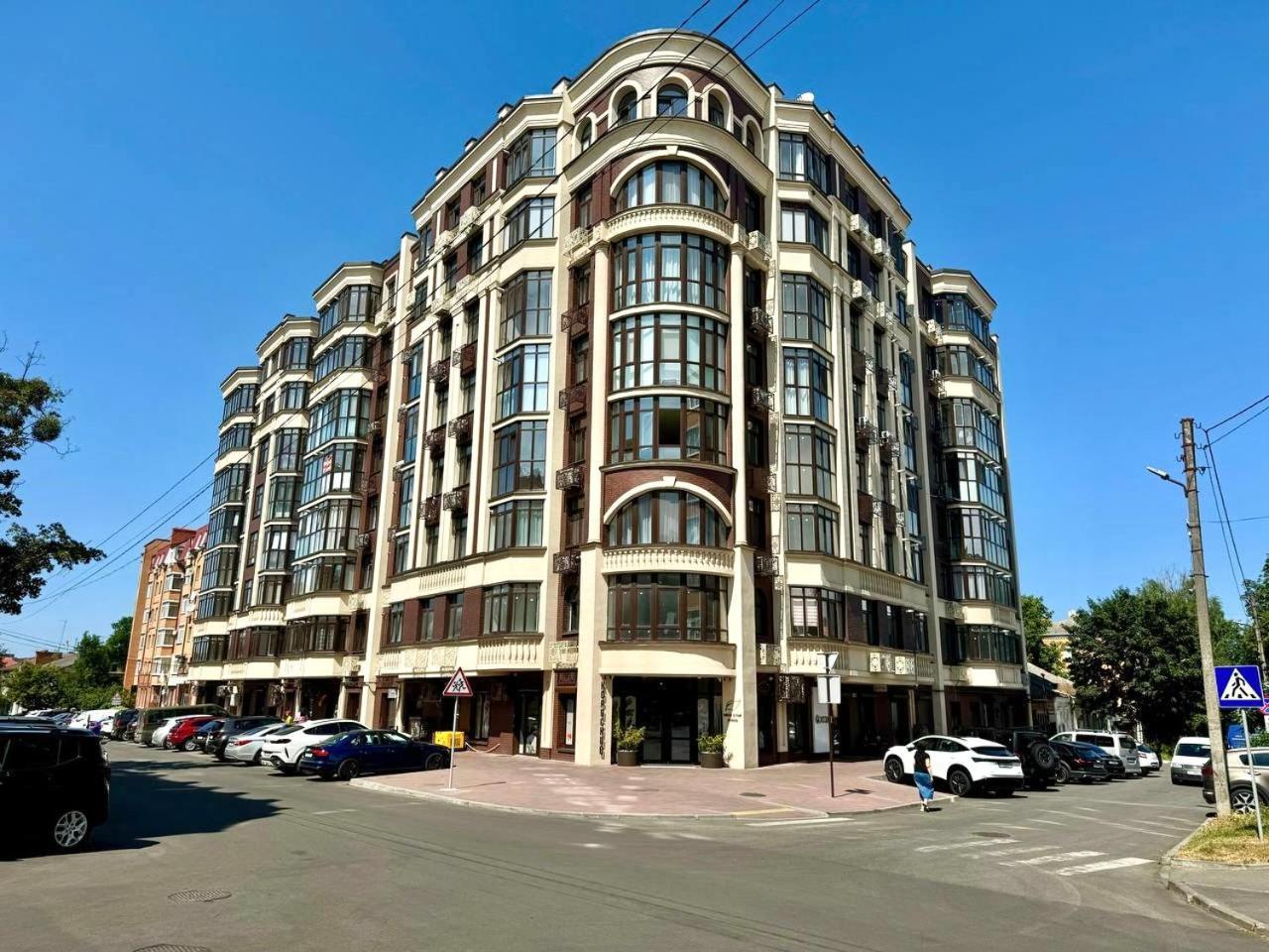 Apartpoltava Жк "Пилипа Орлика,26" Business Апартаменти З Неймовірною Панорамою - Led Дзеркало -Тропічний Душ Exteriör bild